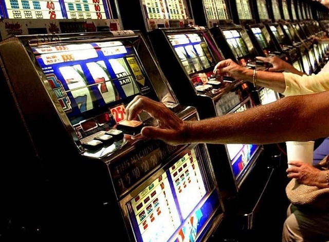 Gioco d’azzardo, dalla Regione 3,2 milioni per contrastare la ludopatia